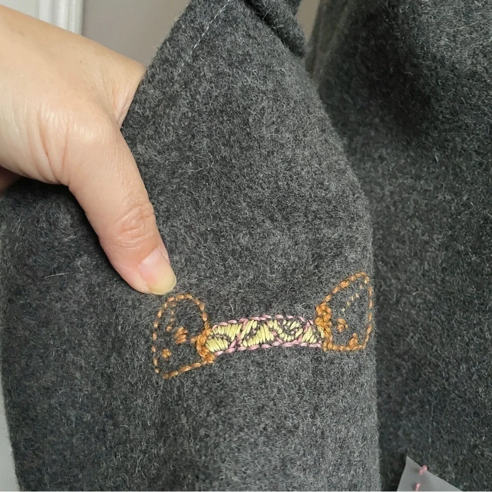 Handmade Gray Wool Elbow Cut-Out Embroidered Mid-Length Coat - 6/8, M, OOAK! - Picture 5 of 14